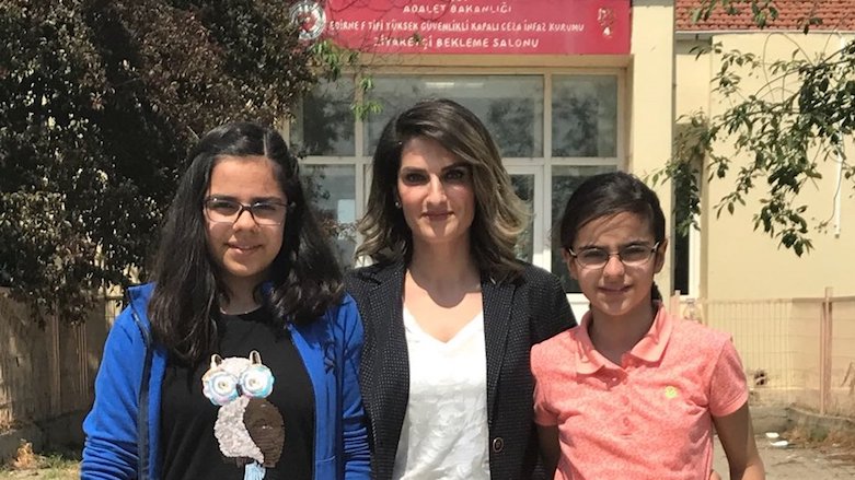 Demirtas' wife, Basak Demirtas, and his two daughters also visited him. They are seen in front of the prison where the Turkish government keeps the Kurdish politician in Edirne, May 9, 2018. (Photo: Twitter/Basak__Demirtas)