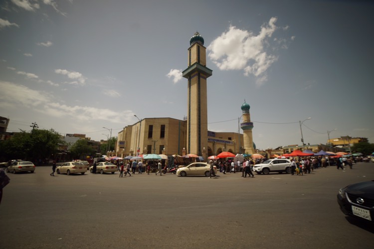 بە وێنە... نزا و پاڕانەوەی رۆژوەوانان لە مزگەوتی گەورەی سلێمانی