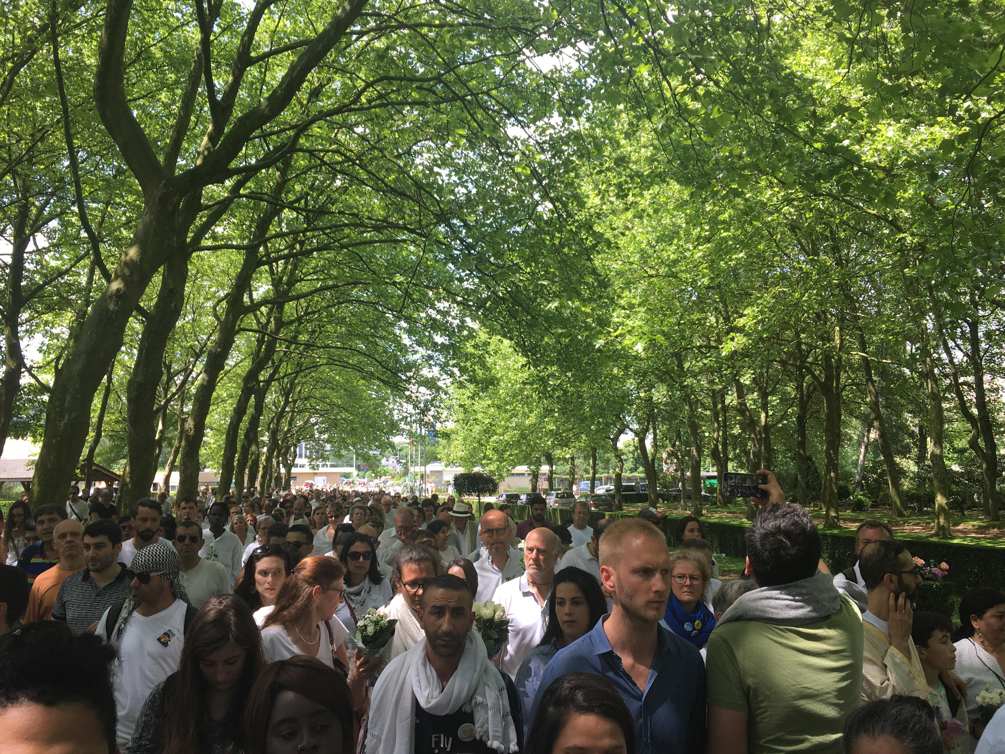 Dozens of hundreds of people on Wednesday attended a funeral ceremony and burial for 2-year-old Mawda Shamdin, a Kurdish girl who was shot and killed by police, Brussels, Belgium, May 30, 2018. (Photo: Kurdistan 24/Barzan Hassan) 