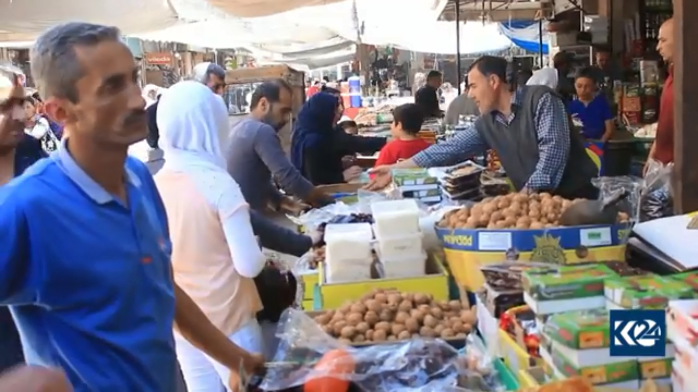 بالصور.. قلق وأمل قبيل رمضان في القامشلي