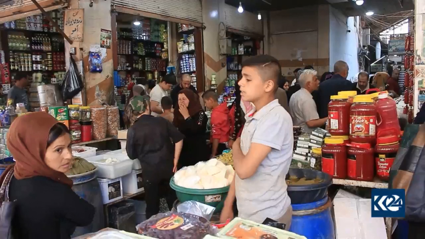 بالصور.. قلق وأمل قبيل رمضان في القامشلي