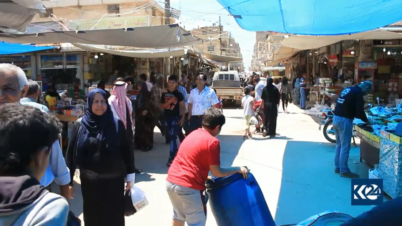 بالصور.. قلق وأمل قبيل رمضان في القامشلي
