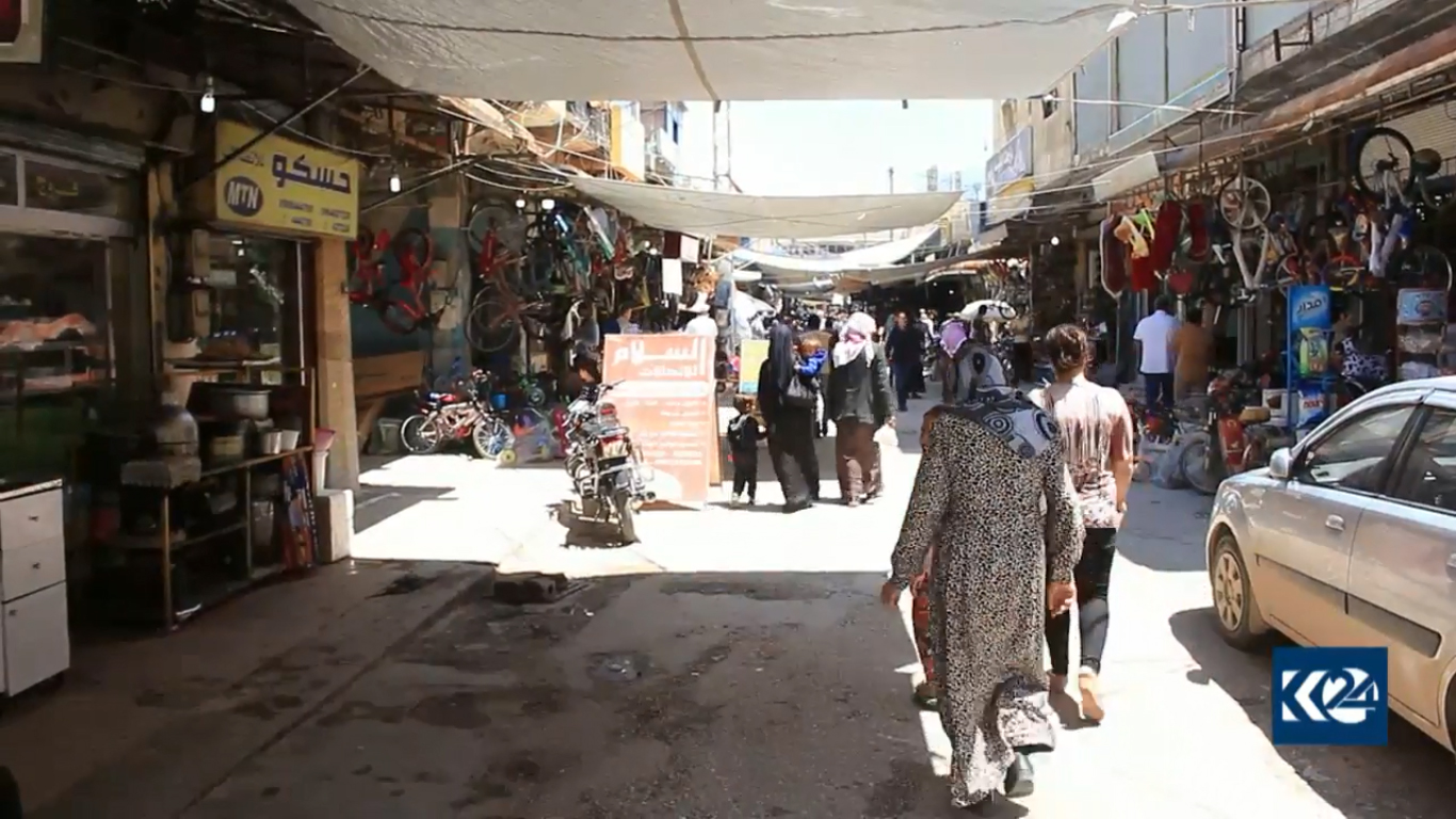 بالصور.. قلق وأمل قبيل رمضان في القامشلي