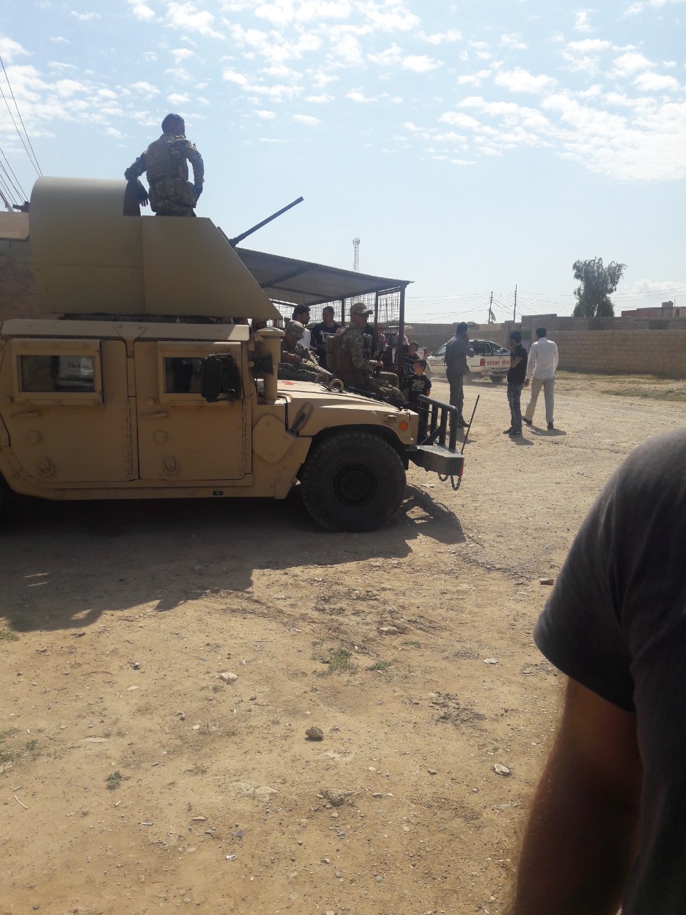 لە شنگال ھێزەكانی عێراق دەچنە ناو بنكەكانی دەنگدان