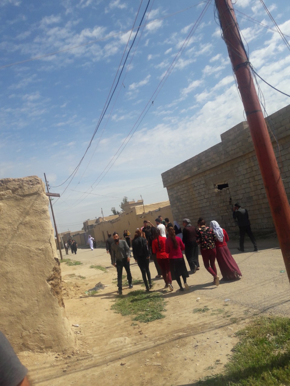 لە شنگال ھێزەكانی عێراق دەچنە ناو بنكەكانی دەنگدان