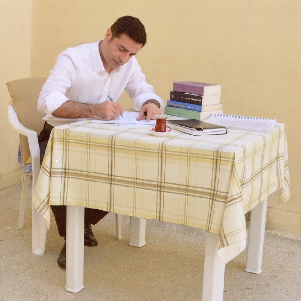 دەمیرتاش لە زیندانەوە موژدەی سەركەوتن دەدات