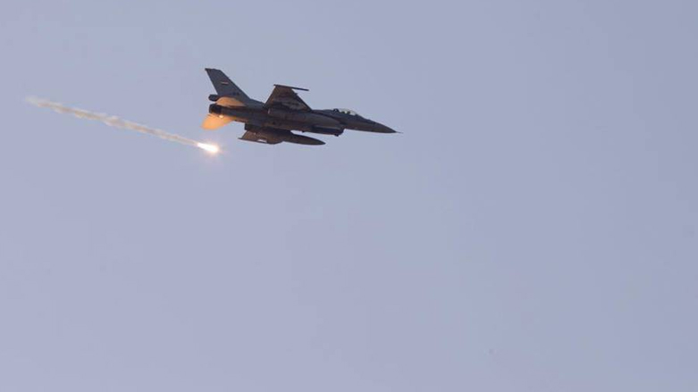 صواريخ عراقية تدك "مركز قيادة" في سوريا