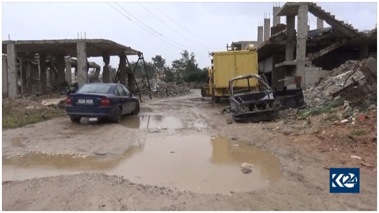 Kobanî gilî û gazinan ji tunebûna xizmetguzeriyan dikin