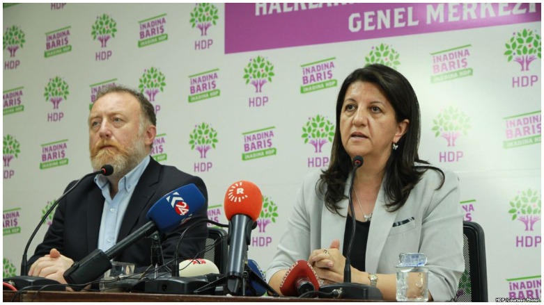 HDP: Hilbijartin di bin gef û êrîşan de bi rê ve çûye