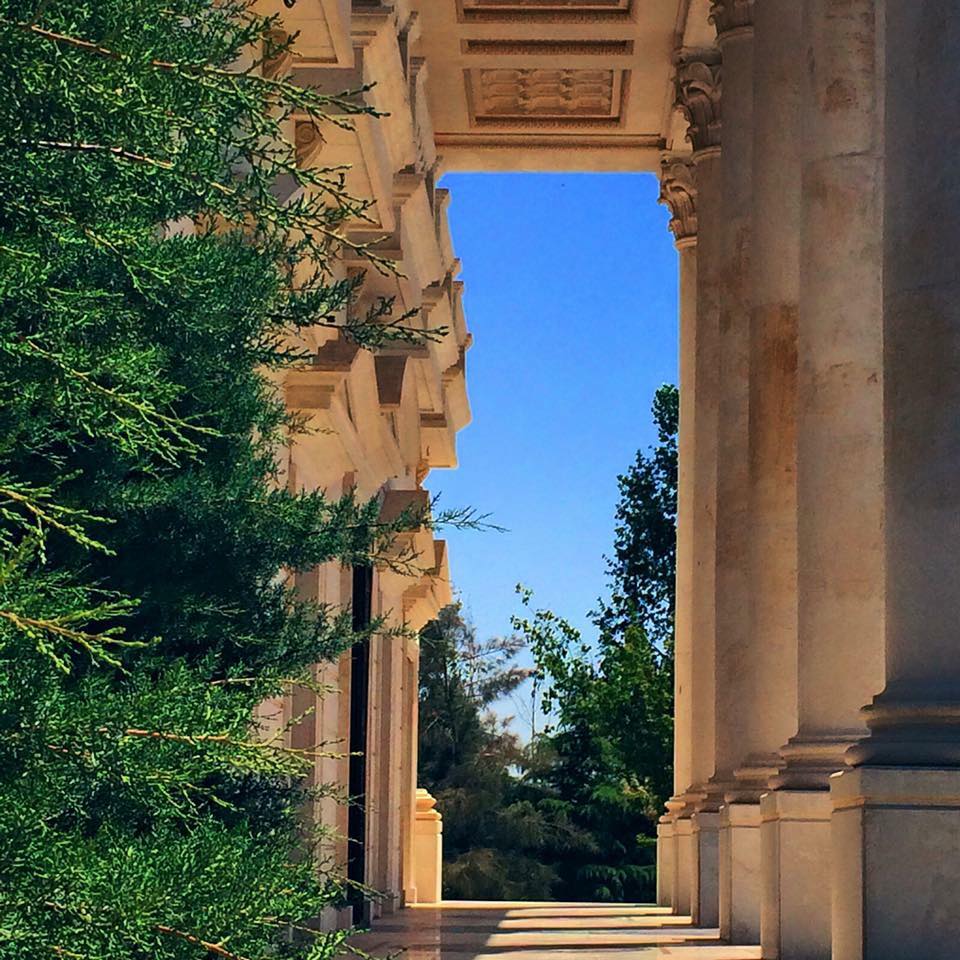 مشعان الجبوري يثير الجدل بقصره الفخم في دمشق – صورة من صفحته على فيسبوك