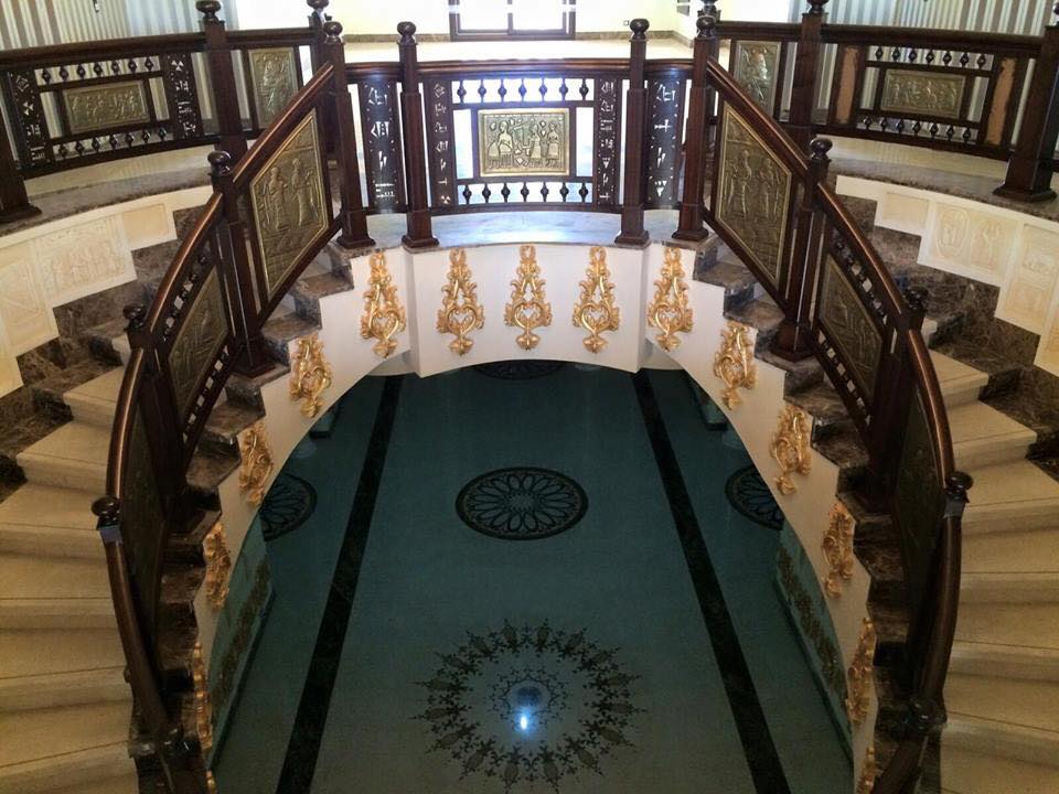 مشعان الجبوري يثير الجدل بقصره الفخم في دمشق – صورة من صفحته على فيسبوك