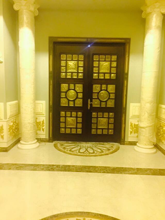 مشعان الجبوري يثير الجدل بقصره الفخم في دمشق – صورة من صفحته على فيسبوك