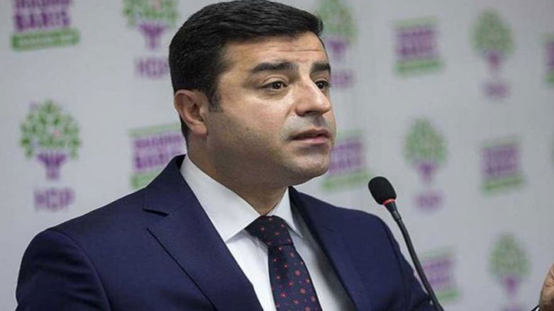 ده‌میرتاش خۆی له‌ په‌كه‌كه‌ بێبه‌ری ده‌كات