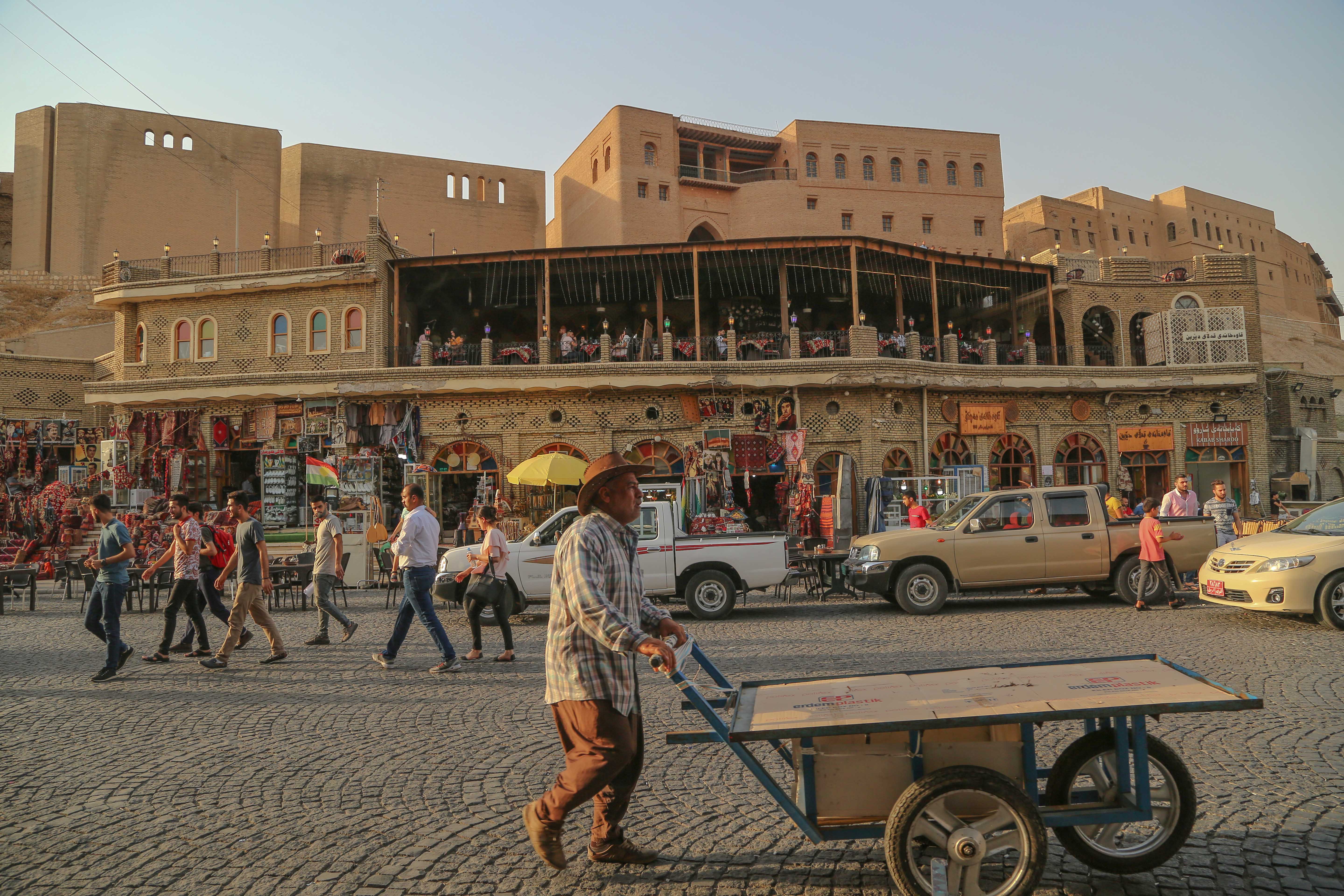 The Erbil Citadel and the famous Machko tea shop. (Photo: Shvan Harki)