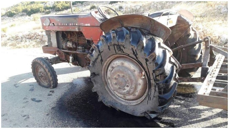 Trektora ku bombe pê de teqiya ye / Gundê Birc Heyder 