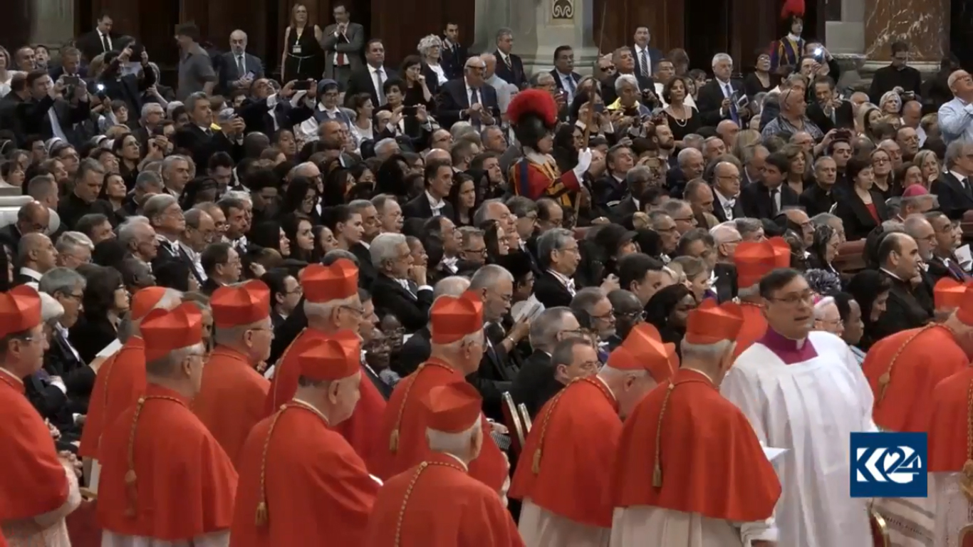 بالصور.. ترقية عراقي الى كاردينال في الفاتيكان