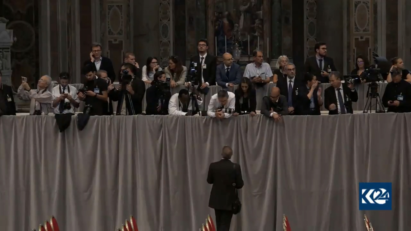 بالصور.. ترقية عراقي الى كاردينال في الفاتيكان