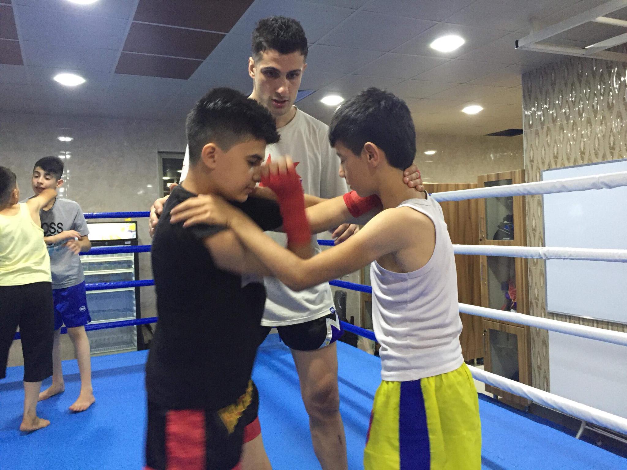 Kurdish fighter Ali Qaradaghy leads training workshops for Muay Thai and kickboxing in the Kurdistan Region. (Photo: Facebook/Ali Qaradaghy)