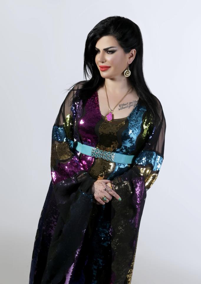 لەنجە عەلی شین بۆ خۆشەویستی دەكات