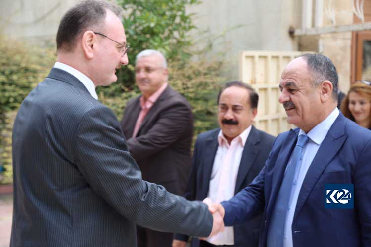 لە سلێمانی تەقە لە بارەگایەكی پارتی كرا