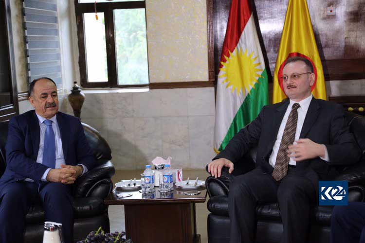 لە سلێمانی تەقە لە بارەگایەكی پارتی كرا