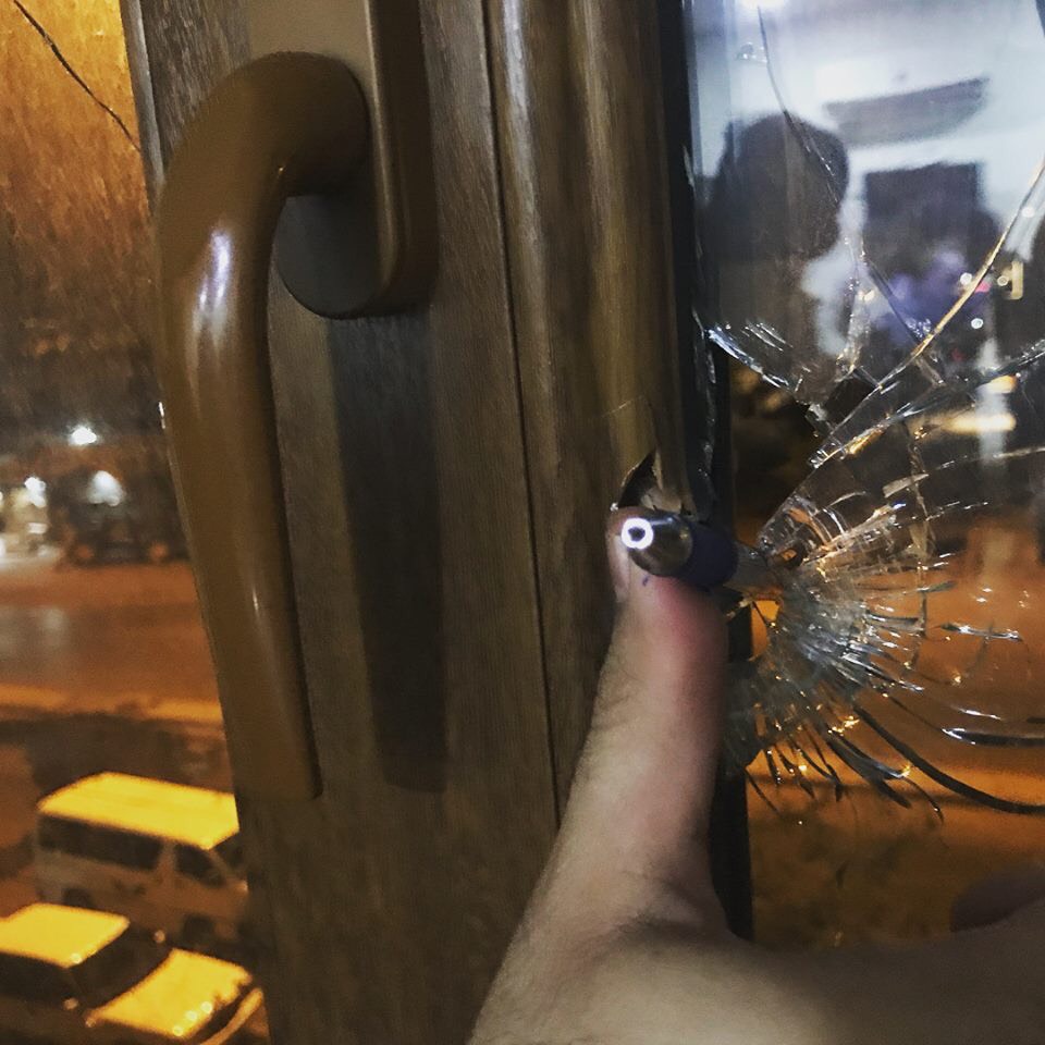 لە سلێمانی تەقە لە بارەگایەكی پارتی كرا