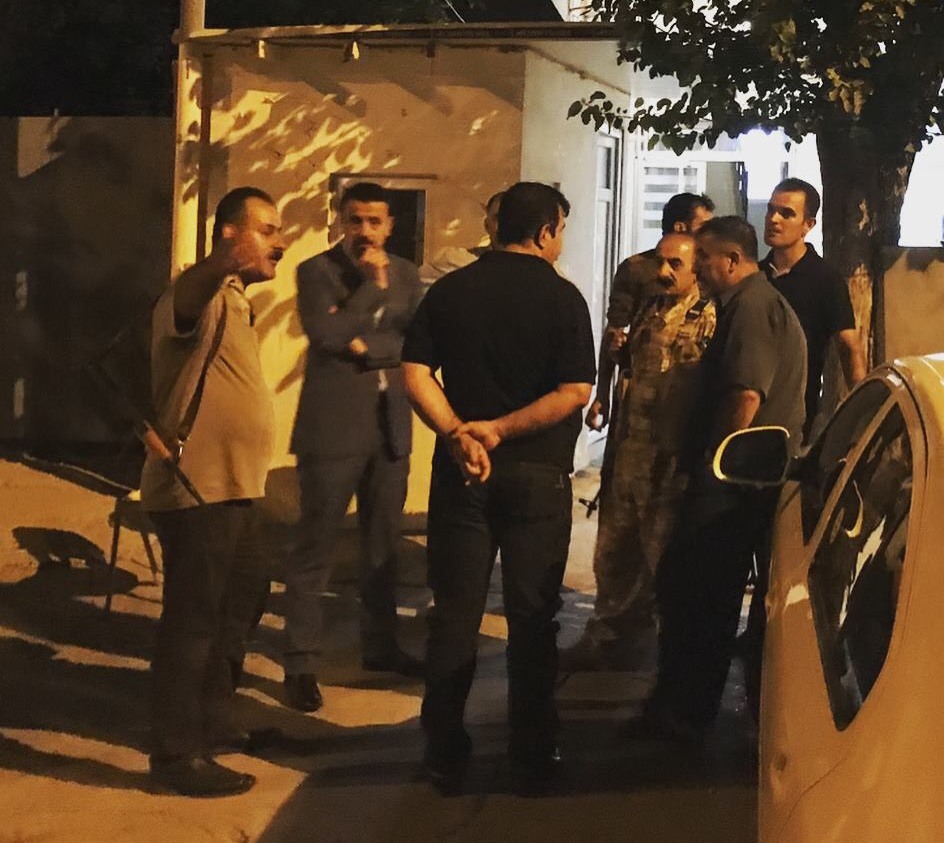 لە سلێمانی تەقە لە بارەگایەكی پارتی كرا