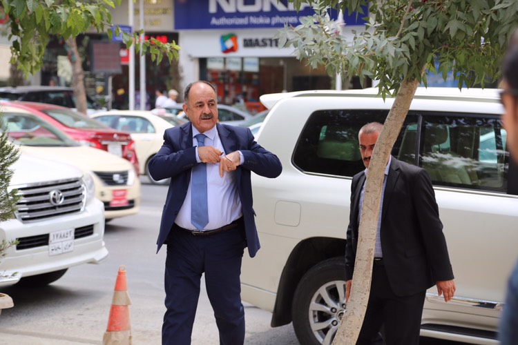 لە سلێمانی تەقە لە بارەگایەكی پارتی كرا