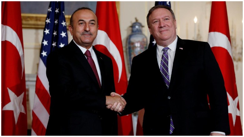 Pompeo û Çawîşoglu li ser pirsa keşeyê Amerîkî civiyan