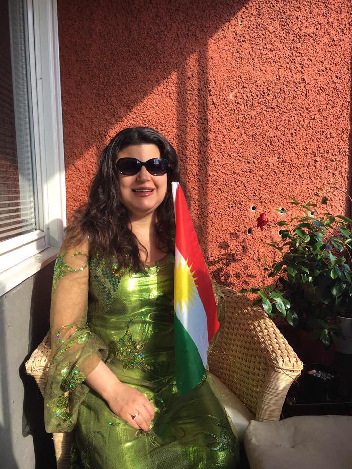 تارا رەسوڵ خۆی كاندید دەكات