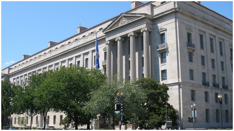 Du welatiyên Îranî bi tometa sîxurîkirinê li Amerîka hatin sizadan