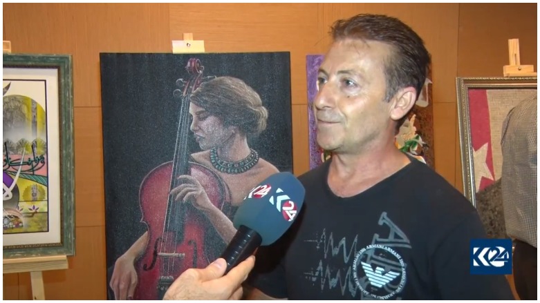 Du Şêwekarên Kurd beşdarî pêşangeheke navdewletî bûn