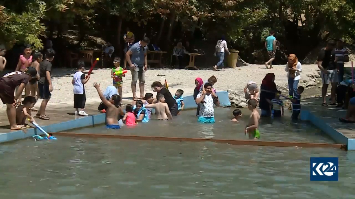 رغم القصف التركي.. ثالث مدن كوردستان تحتضن السياح (صور)