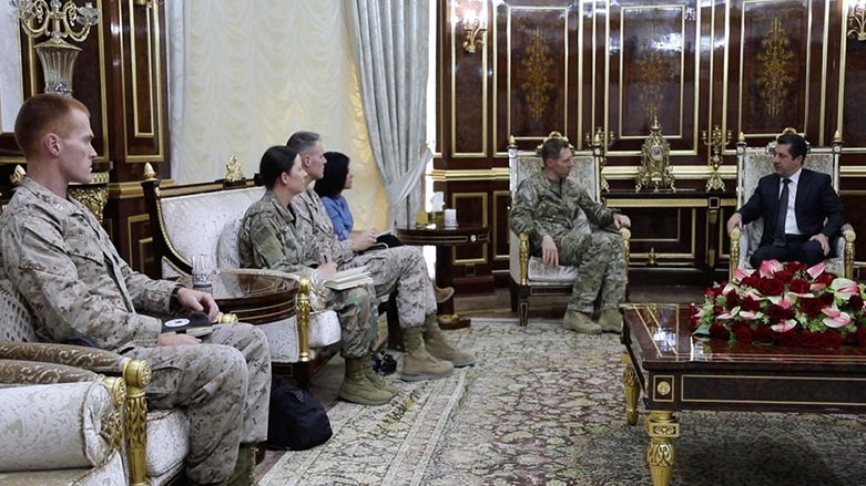 Mesrûr Barzanî û fermandarekî hevpeymanan yekrêziya hêzên Kurdî yên Rojava guftûgo kirin