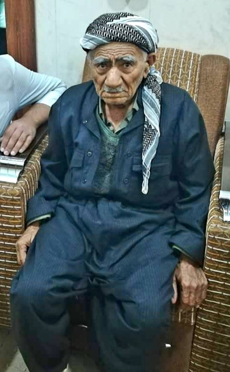 وێنه‌ی ئه‌و هاووڵاتییه‌ی له‌ناو بنكه‌یه‌كی ده‌نگدان له‌ قه‌زای چۆمان گیانی له‌ده‌ستدا