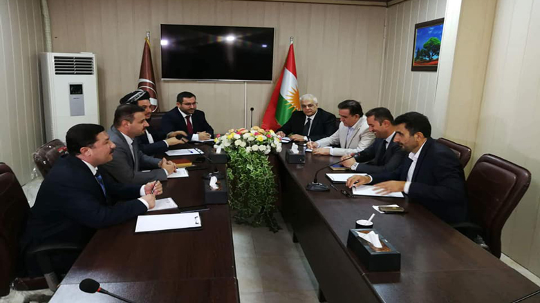 لایەنە ناڕازییەكان یەكتر جێدەھێڵن