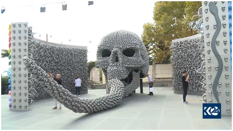 Hunermedekî Kurd yek milyon Dolar li berhemekê xerc dike