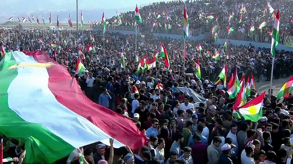 برگزاری کمپین همه‌پرسی در شهر سوران