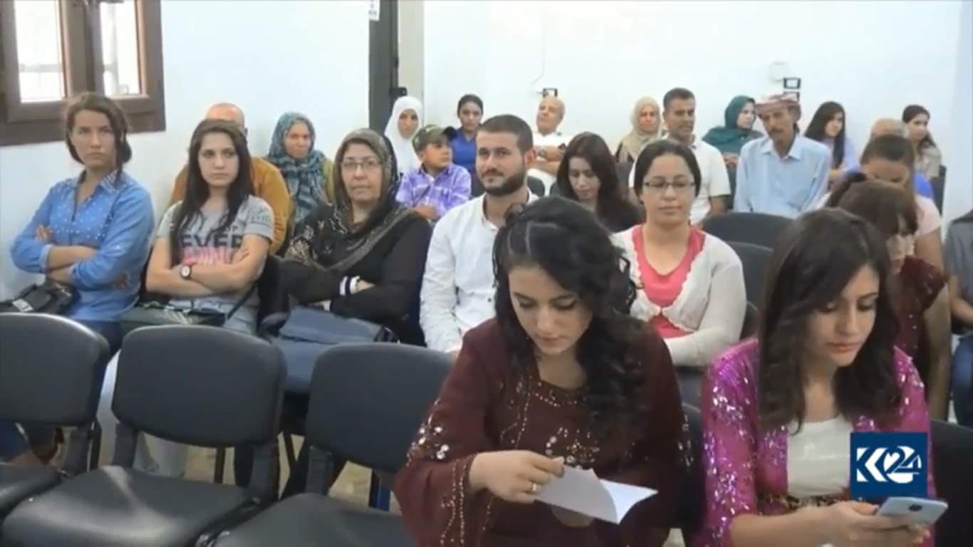 بالصور.. كورد يعتنقون المسيحية وكوباني تحتضن أول كنيسة