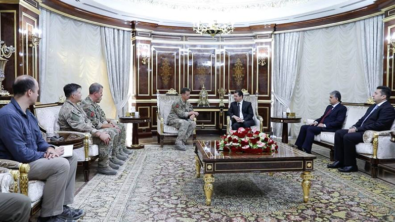 حذر مسرور بارزاني مرارا من تصاعد نشاط داعش في كركوك ومعظم المناطق المتنازع عليها اذا لم تعالج بغداد الخلافات بجدية (صورة: مكتب بارزاني)