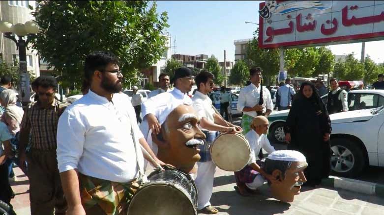 آغاز جشنواره بین‌المللی تئاتر خیابانی مریوان