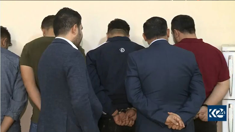 پۆلیس قومارخانه‌یه‌ك له‌ شاری هه‌ولێر داده‌خات كه‌ سه‌دان ده‌فته‌ر دۆلارى تێدا دۆڕێندراوه‌