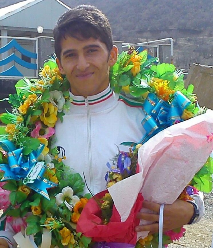 طاها غفاری قهرمان دونده کرد تا کنون بیش از ٢٠مقام قهرمانی ایرانی، آسیایی و بین المللی کسب کرده است