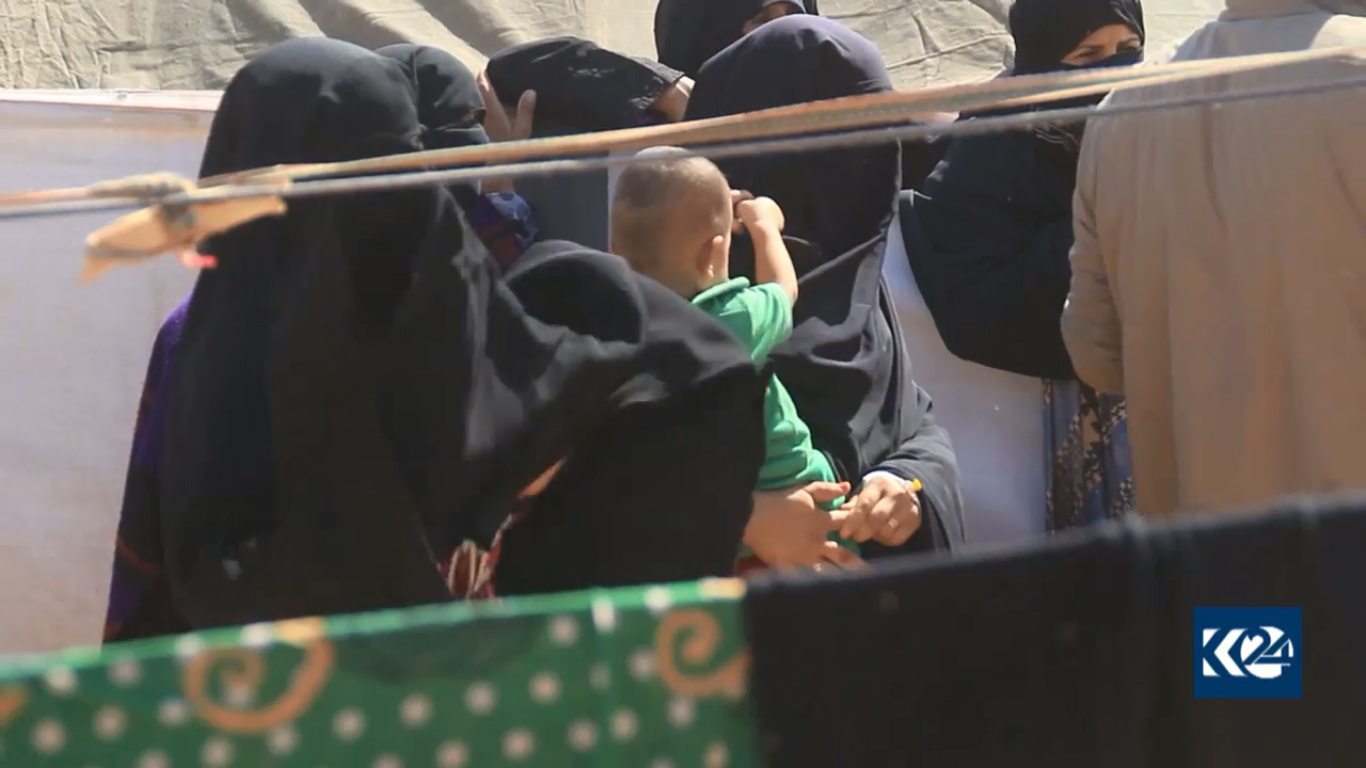 بالصور.. عقارب قاتلة و 