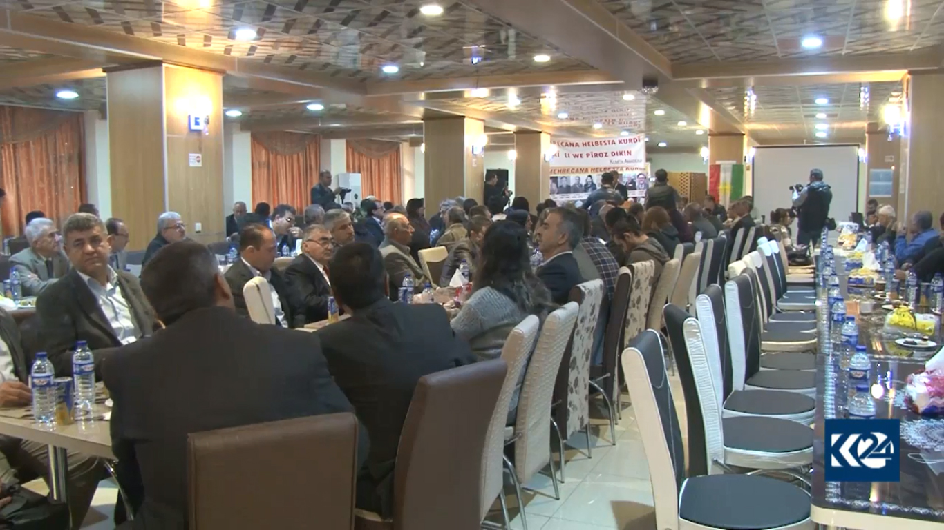 بالصور.. القامشلي تحتضن مهرجان الشعر الكوردي وسط انتقادات