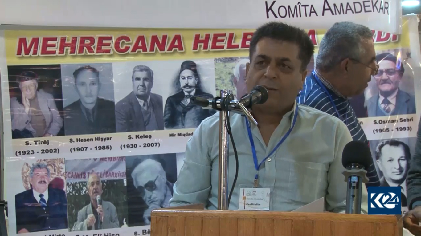 بالصور.. القامشلي تحتضن مهرجان الشعر الكوردي وسط انتقادات