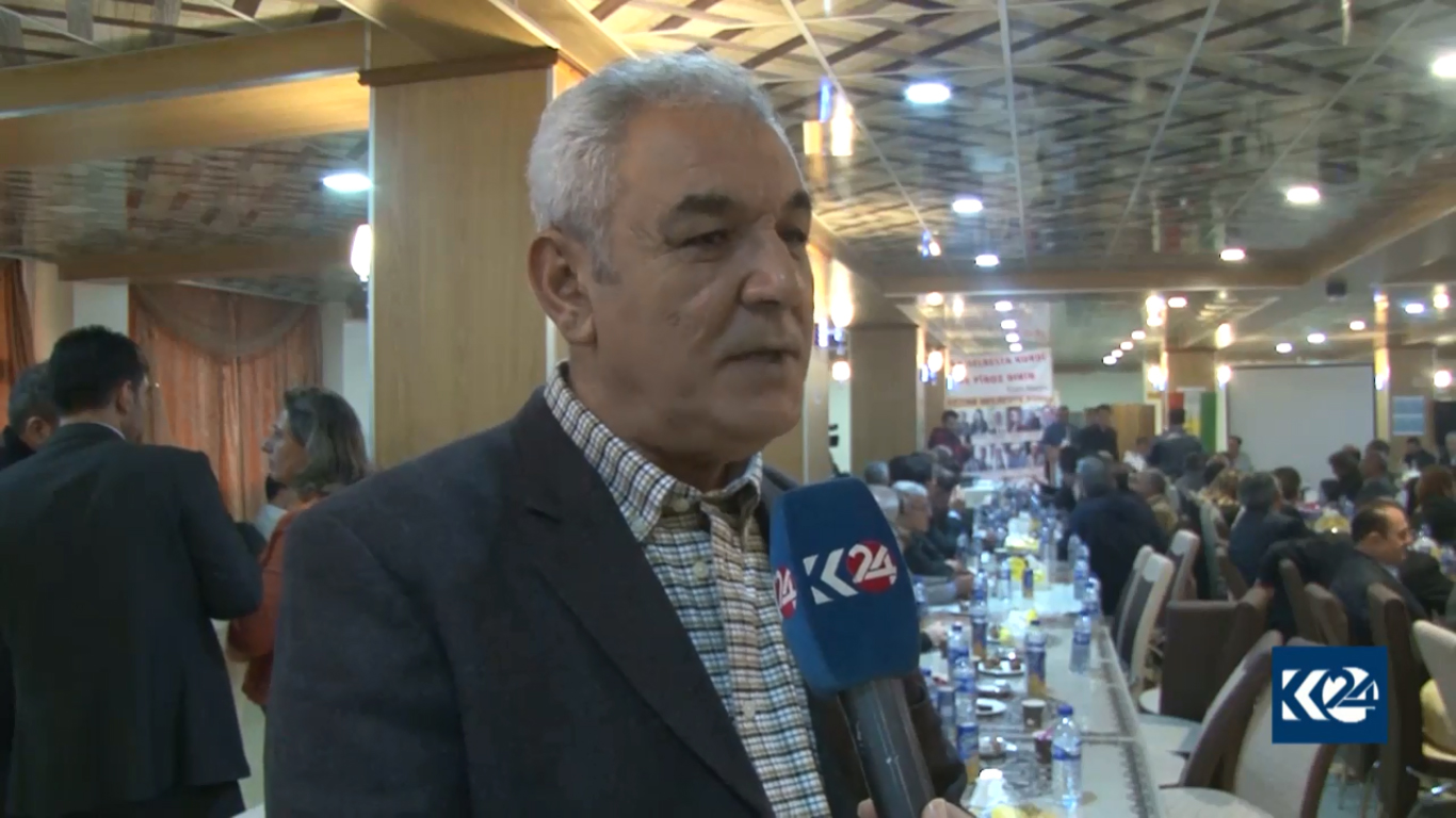 بالصور.. القامشلي تحتضن مهرجان الشعر الكوردي وسط انتقادات