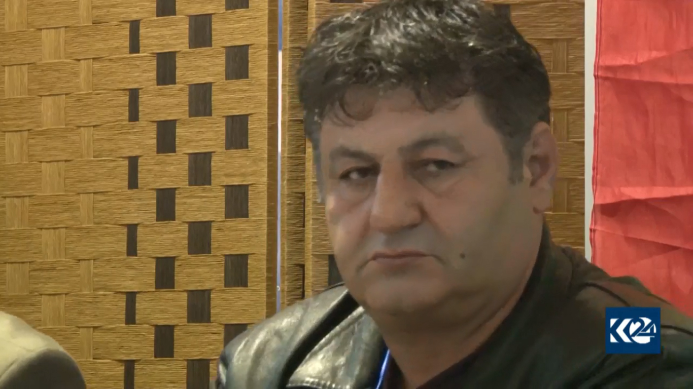 بالصور.. القامشلي تحتضن مهرجان الشعر الكوردي وسط انتقادات