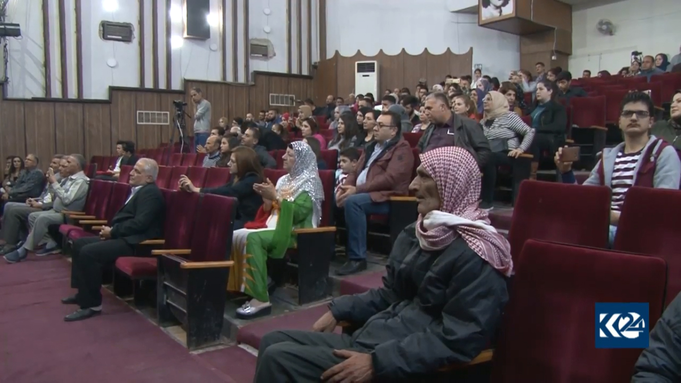 بالصور.. القامشلي تحتضن مهرجانا متعدد اللغات