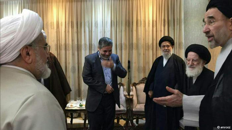 مرجع تقلید شیعیان در نوک حمله اطرافیان خامنه‌ای